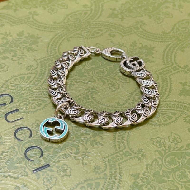 G*u*i bracelets